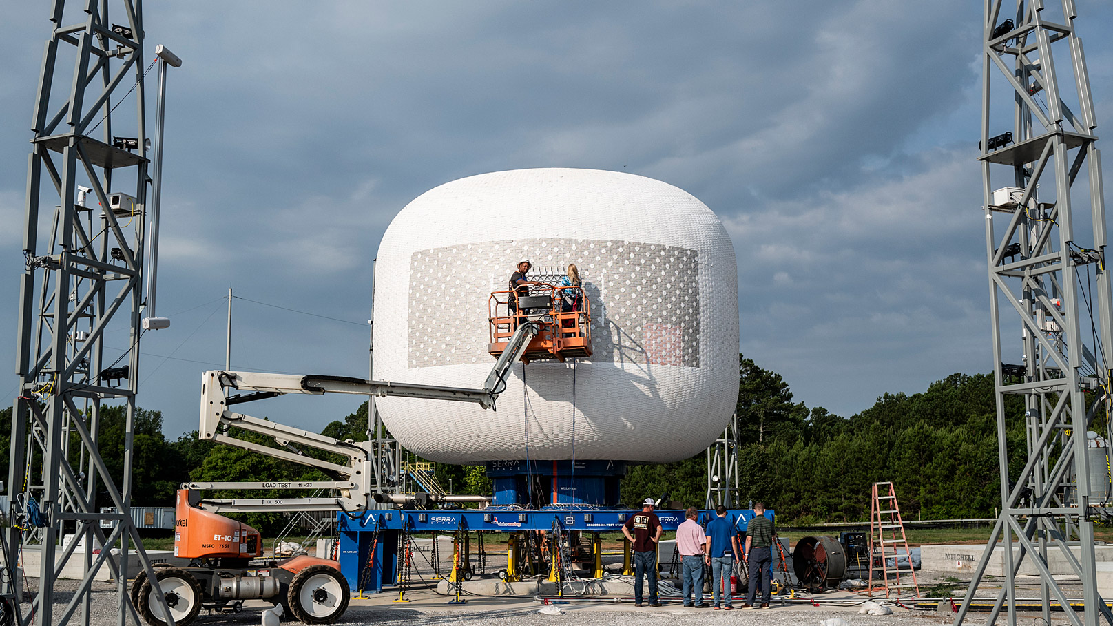 Featured image for “Giant Leap in Microgravity Research: Sierra Space’s Successful Habitat Test”