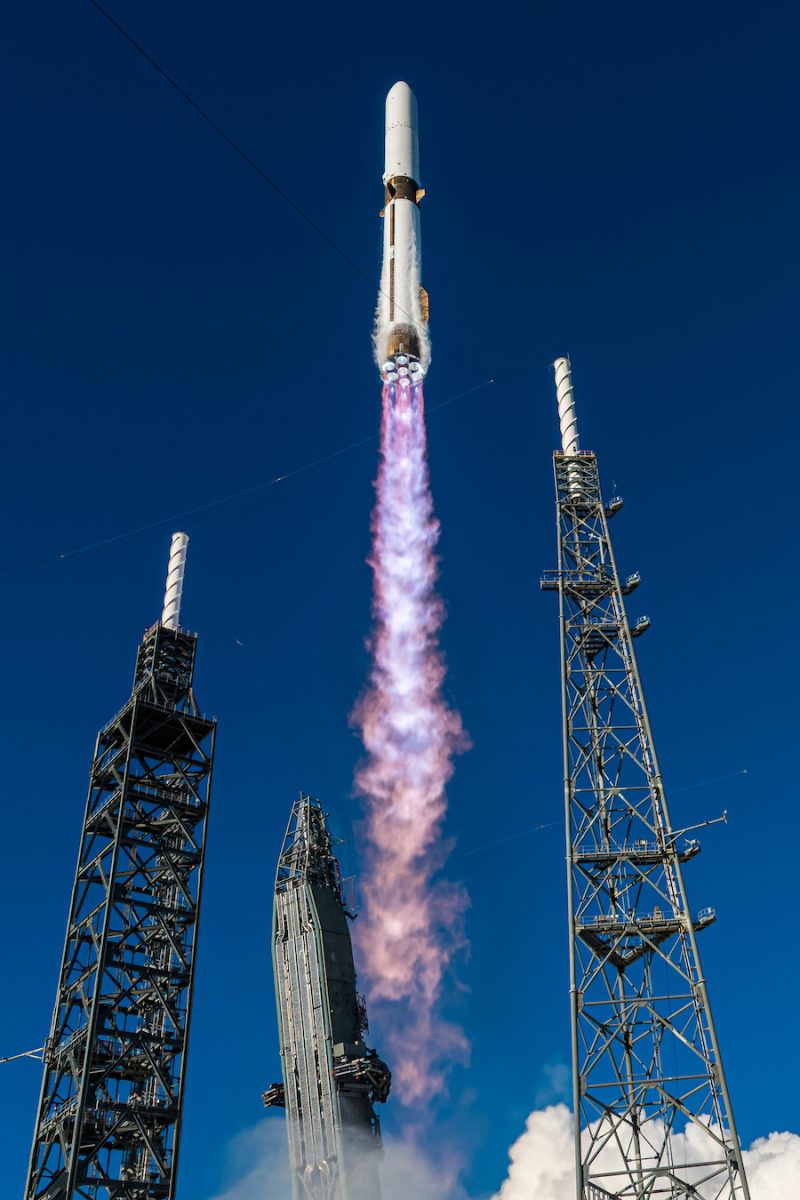 New Glenn at liftoff during the NG-2 mission. (November 13, 2025)